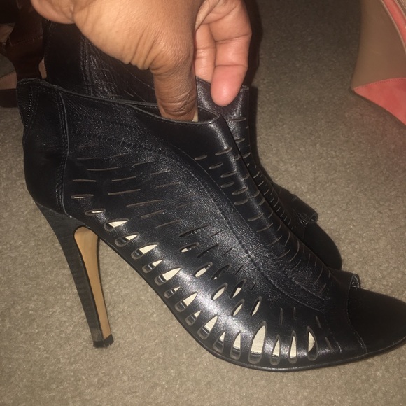 Aldo black bootie heels  with peep toe - Picture 2 of 4